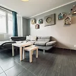 Super 5 Avec 4 Sdb Pres Du Centre Et Gare Apartamento Reims