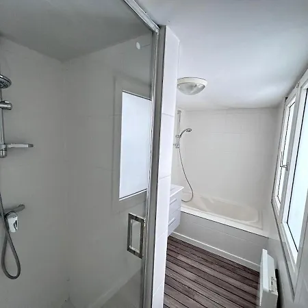 Super 5 Avec 4 Sdb Pres Du Centre Et Gare * Ρενς