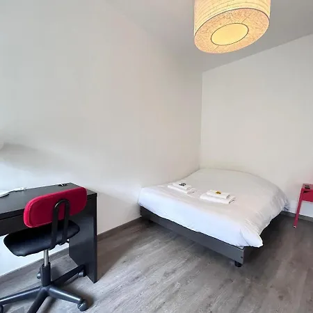 Super 5 Avec 4 Sdb Pres Du Centre Et Gare Apartment