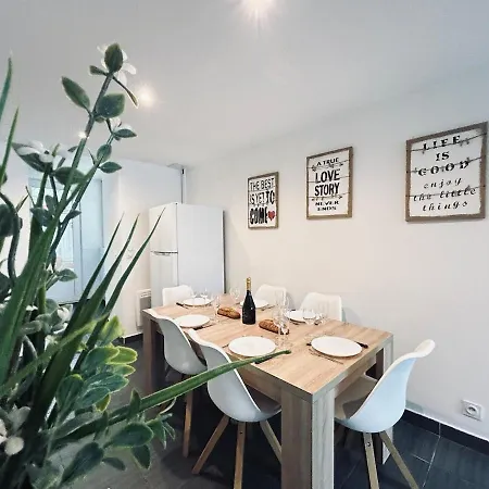 Super 5 Avec 4 Sdb Près Du Centre Et Gare Appartement