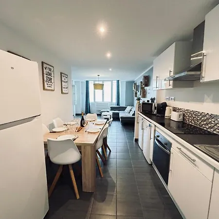 Διαμέρισμα Super 5 Avec 4 Sdb Pres Du Centre Et Gare *