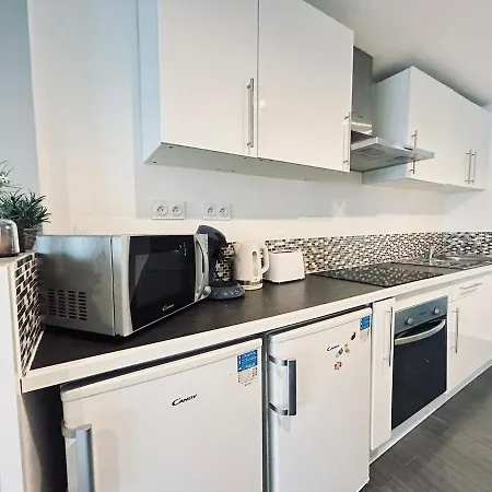 Apartment Super 5 Avec 4 Sdb Pres Du Centre Et Gare *