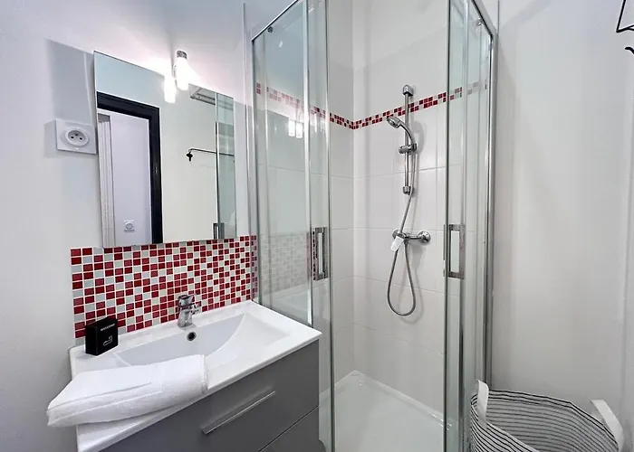 Super 5 Avec 4 Sdb Pres Du Centre Et Gare Апартаменты Реймс