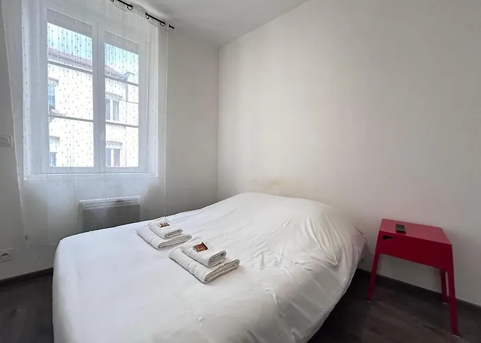 Super 5 Avec 4 Sdb Pres Du Centre Et Gare * Реймс