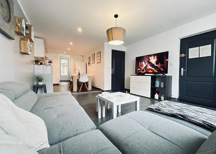 Super 5 Avec 4 Sdb Pres Du Centre Et Gare *